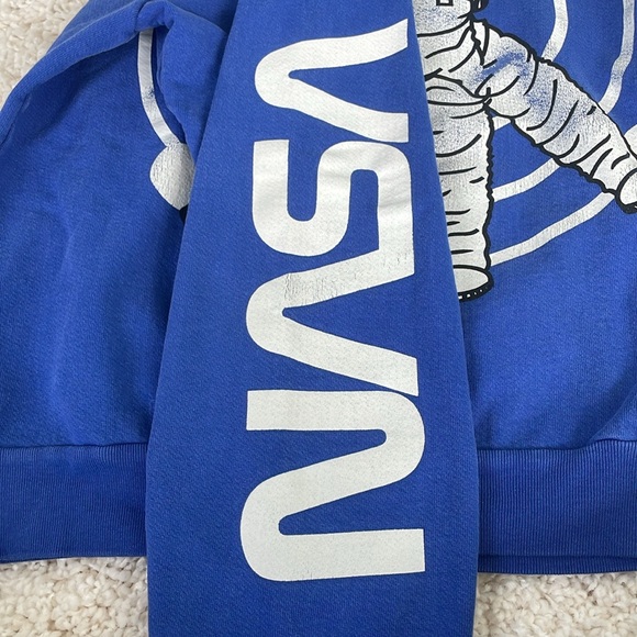 NASA blue crewneck with astronaut - Picture 3 of 4